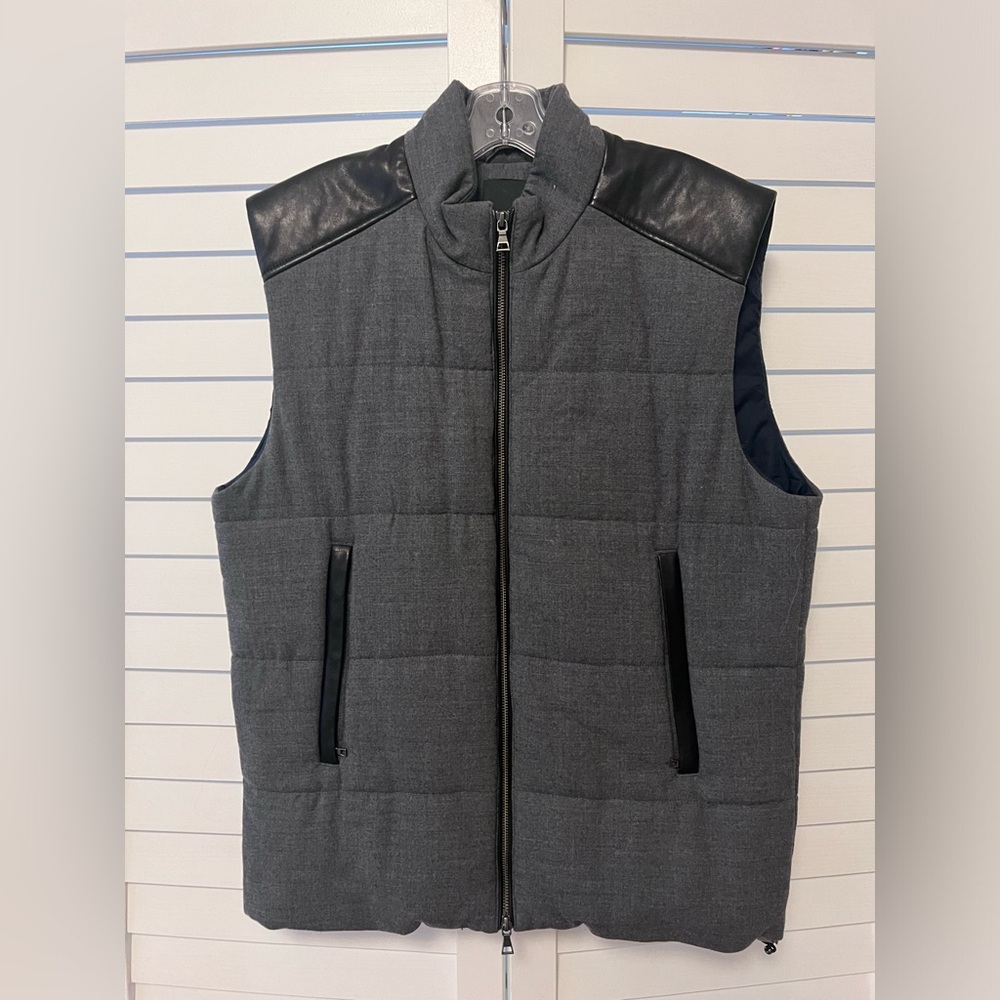 VINCE Wool Blend Leather Trim
Men's Vest l